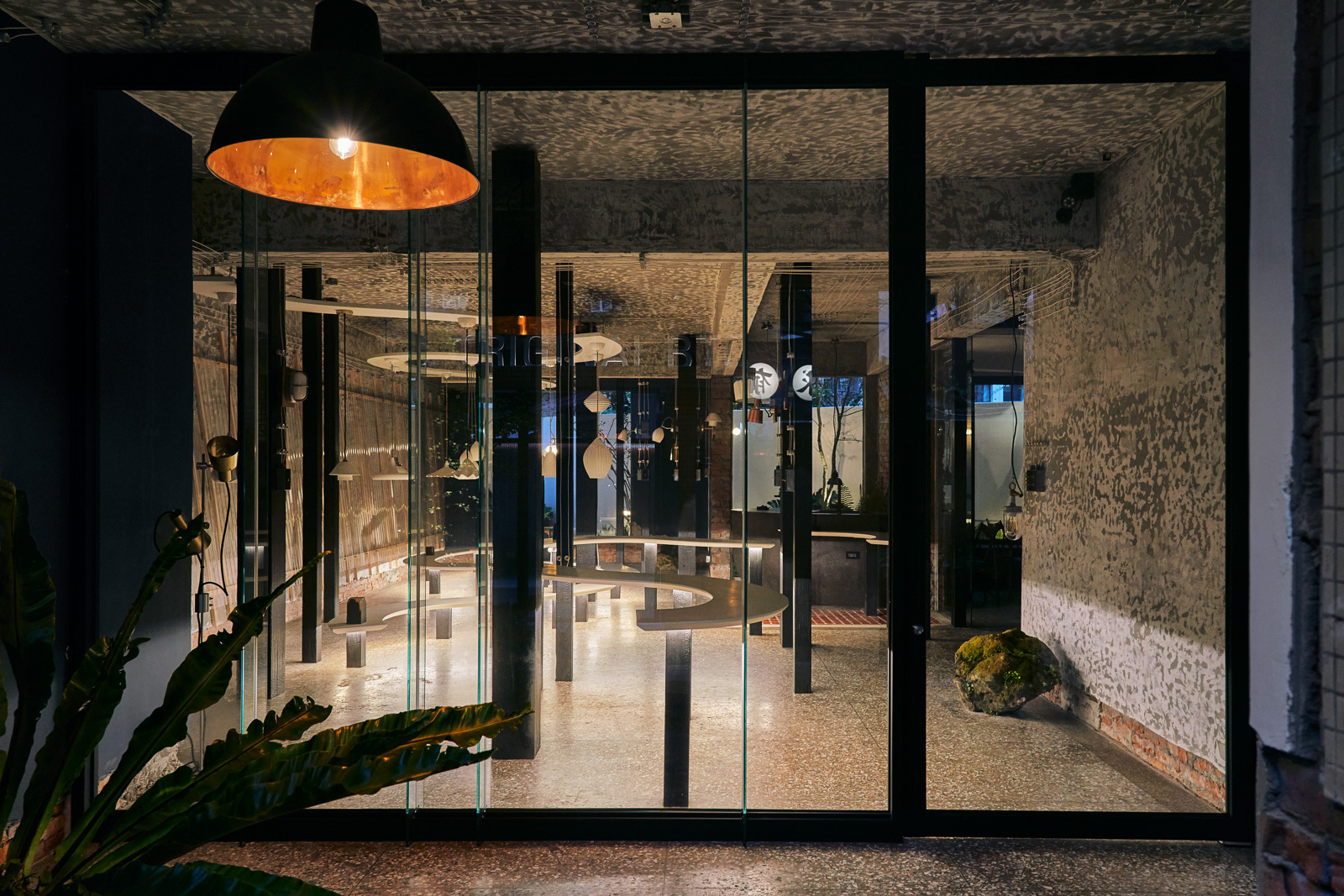 台北Original BTC灯具展厅设计丨中国台北丨合风苍飞设计+张育睿建筑师事务所-5