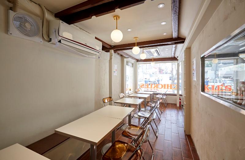 美式复古风 13 坪自制面包店设计-9