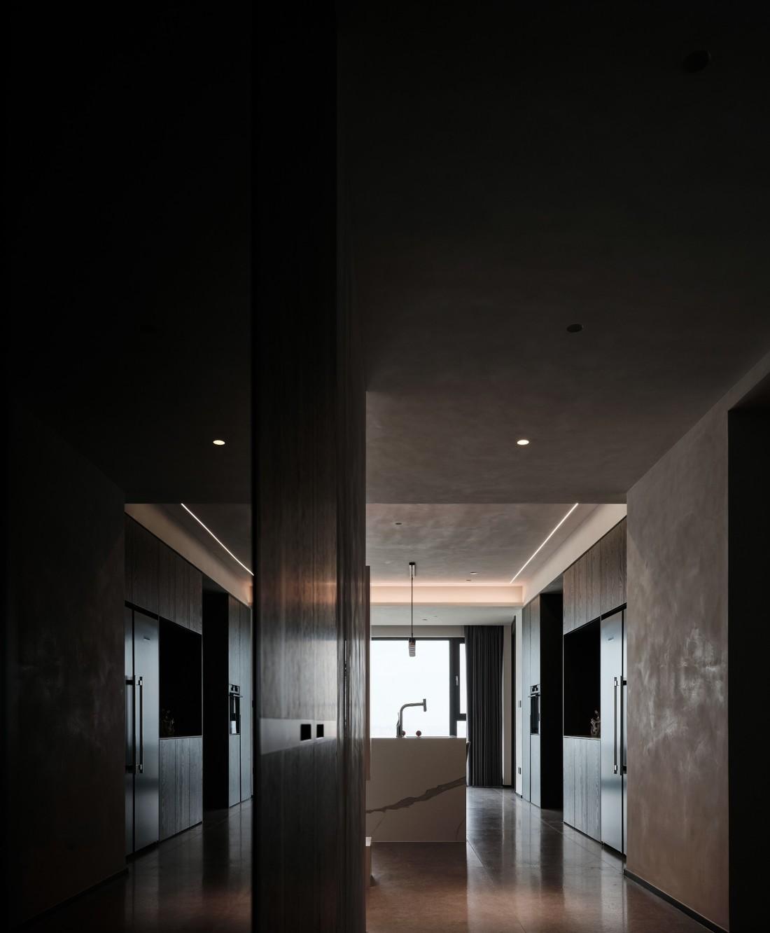 高级灰湖景房室内设计-18