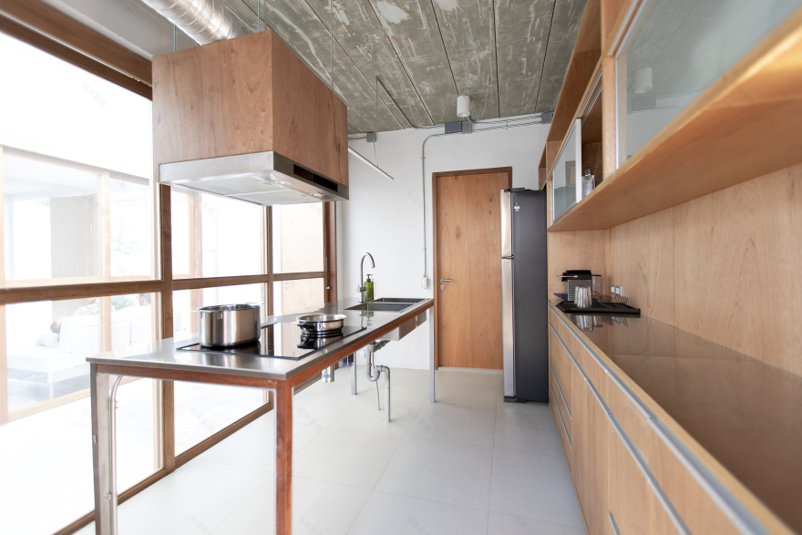 曼谷两代同堂住宅翻新-8