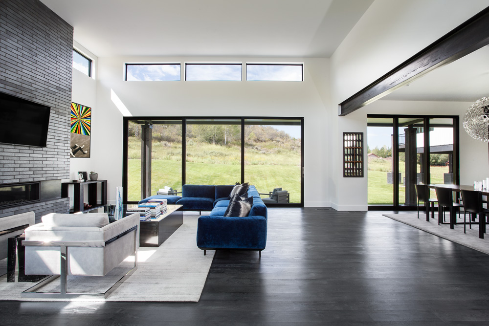 现代白色谷仓家居——公园城松树湾的私人住宅-23