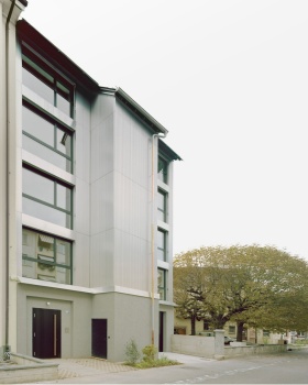 巴塞尔 Efringerstrasse 107 号住宅楼扩建丨瑞士丨Lukas Raeber 建筑事务所