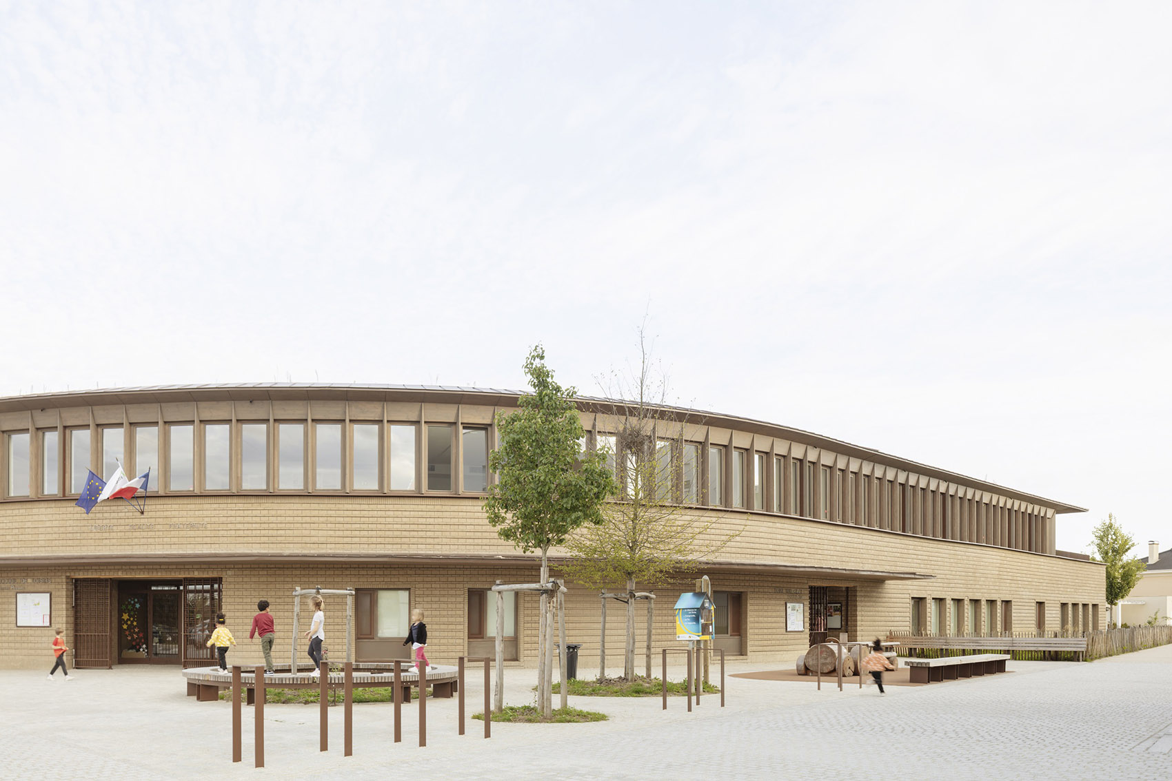 法国 Thomas Pesquet 小学和幼儿园综合体丨JOLY&LOIRET-11