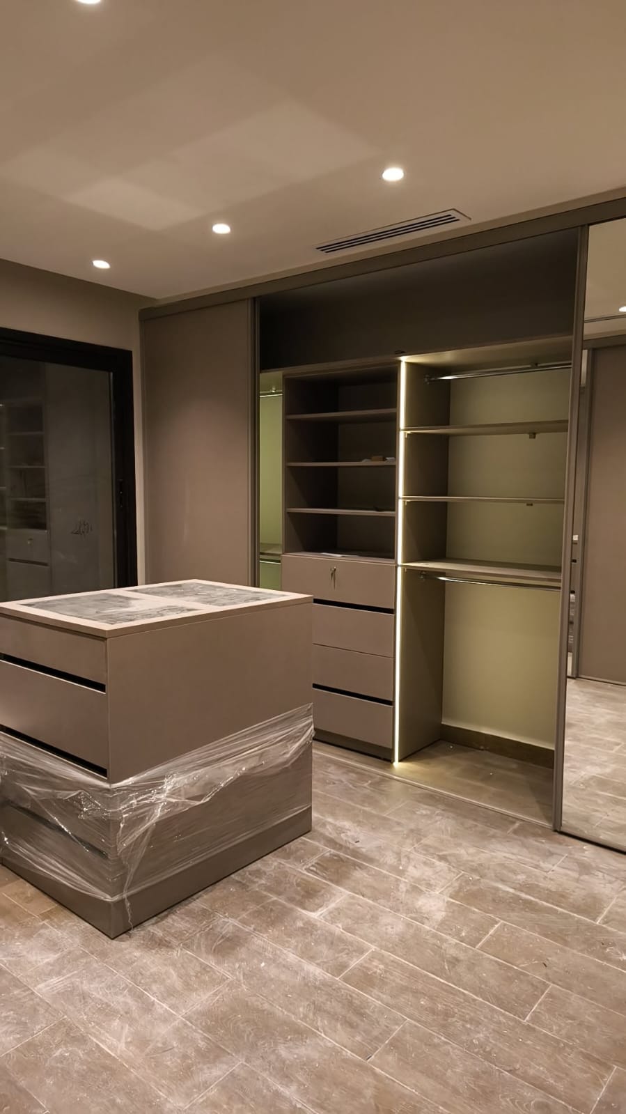 Design and construction of a modern apartment in Jordan-16