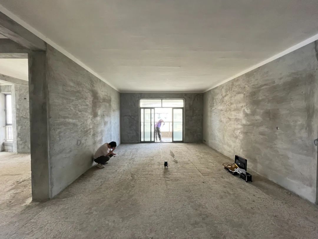 实景首发丨双餐厅、地台儿童房...用治愈系原木住宅给春日来信-19