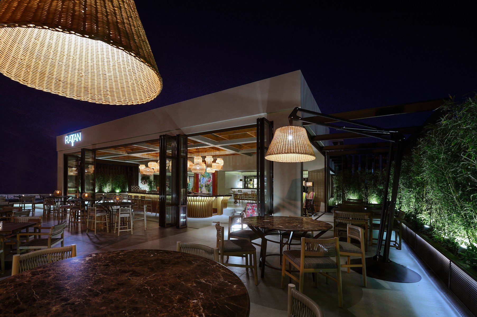 罗得岛藤酒吧餐厅-17