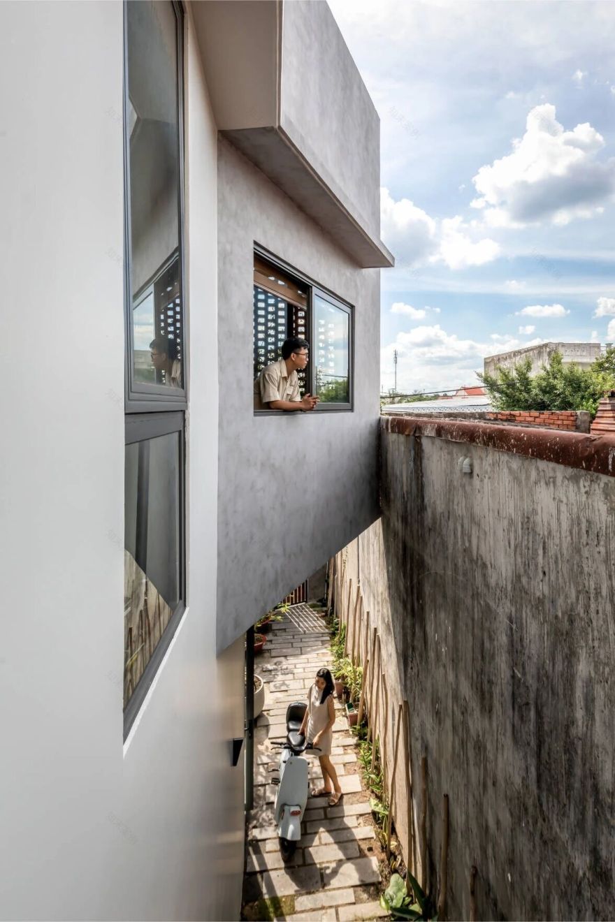 把房子扭成“Z”字,在闹市中心安了个会呼吸的家-0