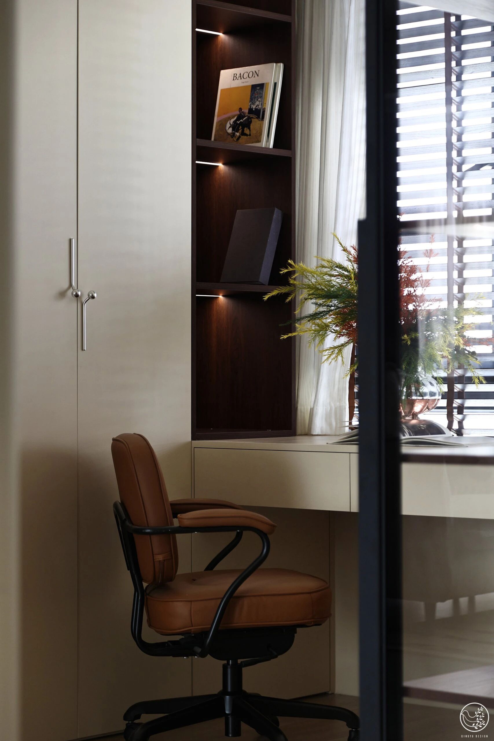 复古且时髦，在松弛与精致之间游刃有余-55