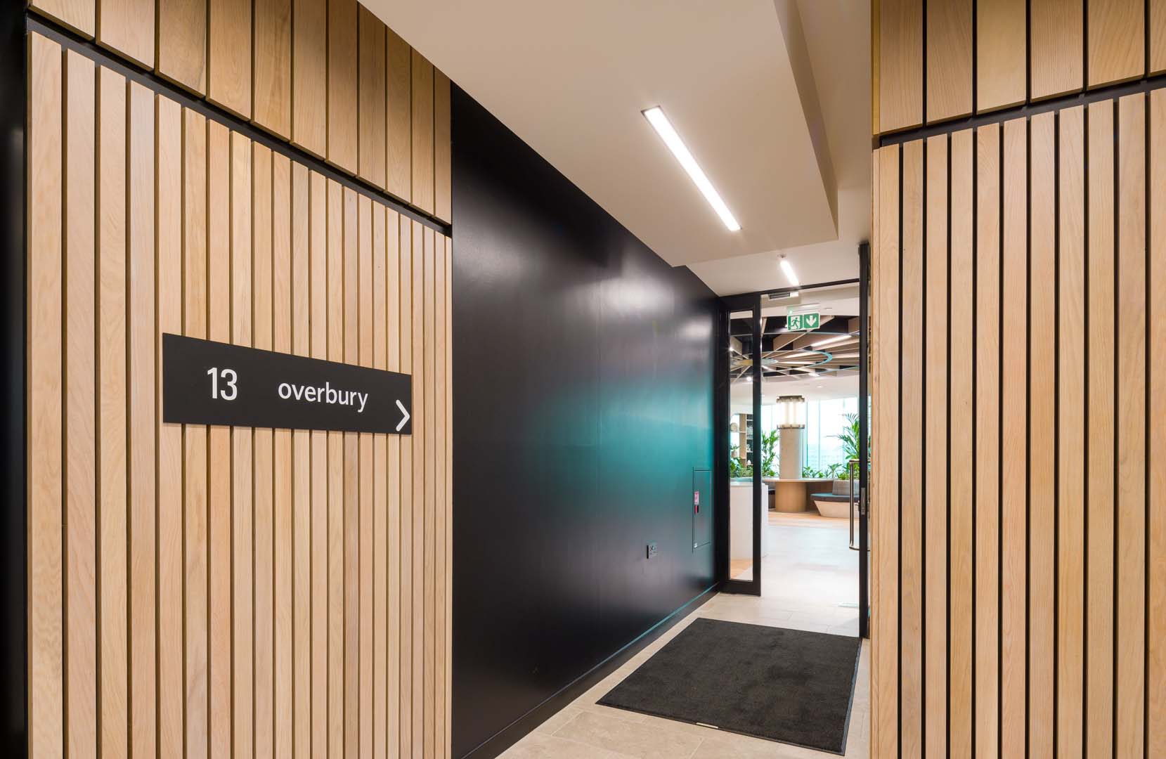 丨英国曼彻斯特丨SpaceInvader-18