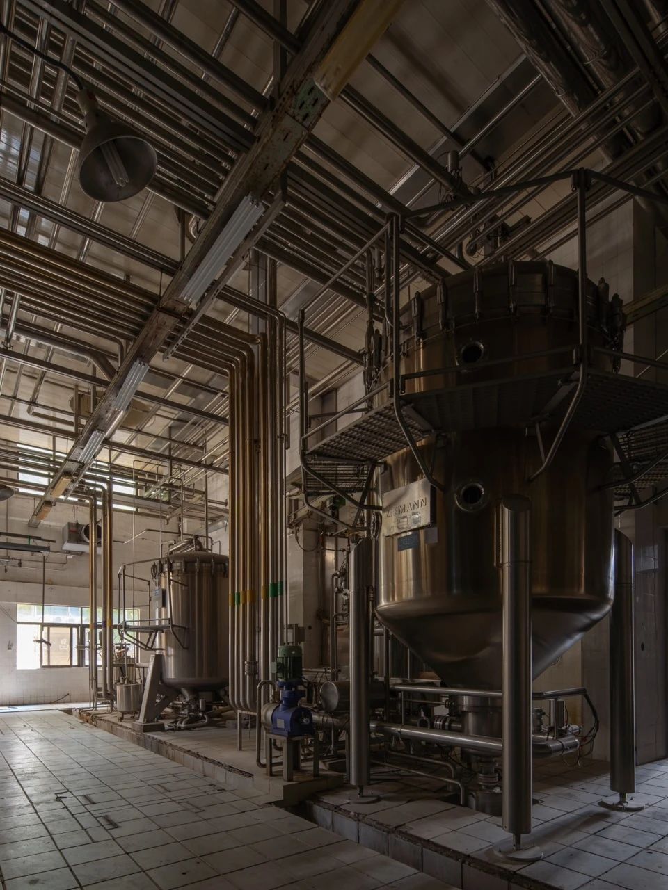 深圳粤海城·金啤坊工业遗存室内改造设计丨中国深圳丨深圳市十间设计咨询有限公司-12