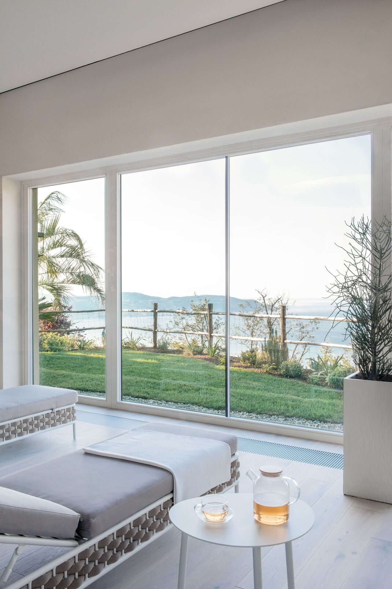 加尔达湖乐飞度假村及水疗中心丨意大利丨Studio Alberto Apostoli-28