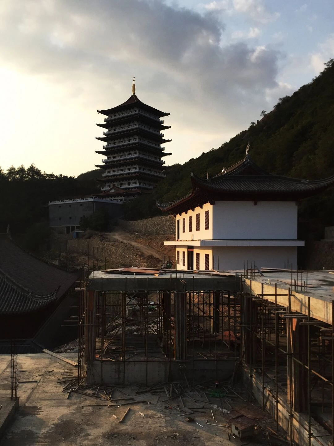 KONG_Fangzhang Building in Tongbai Palace-52