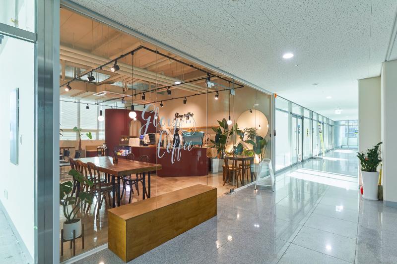 简约设计打造 15 坪咖啡厅-3