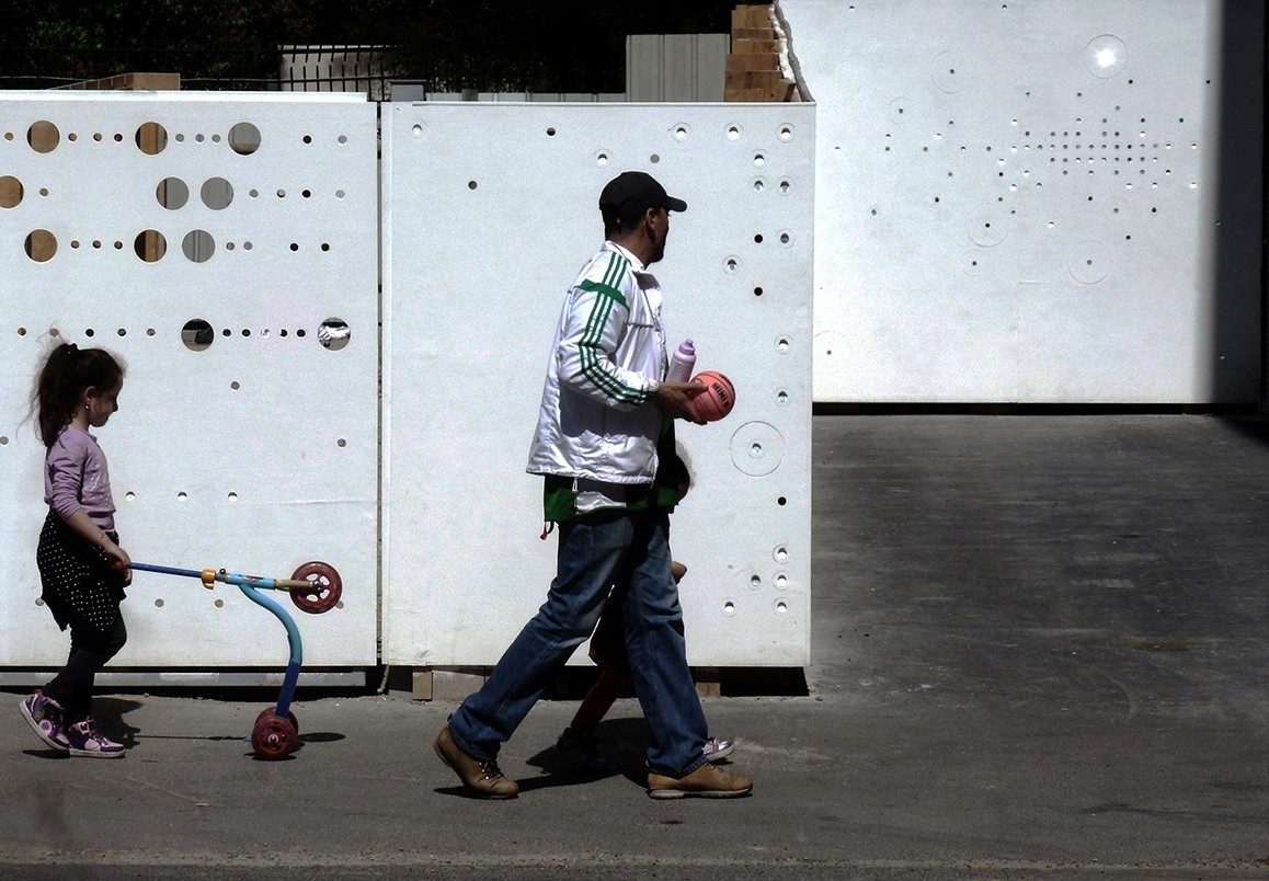 “PASSAGES”,建筑工地城市场景光学装置-19