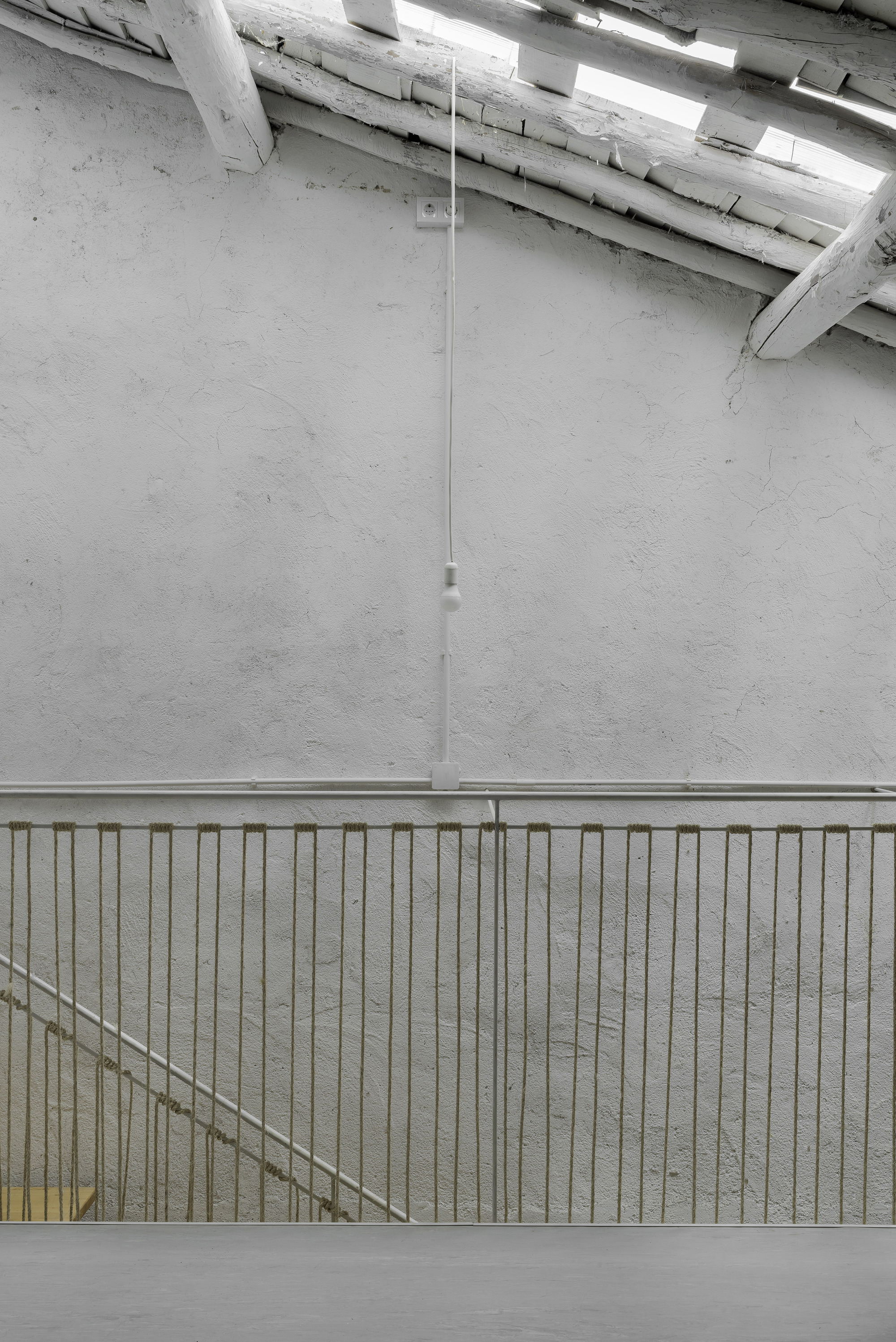 Barn Rehabilitation in a House / G+F Arquitectos-32