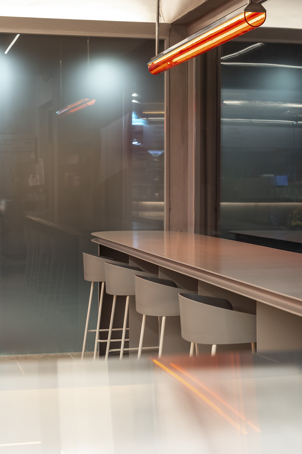 动感现代风 20 平米披萨店设计-6