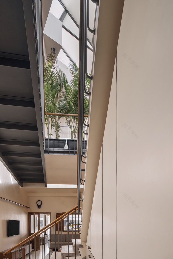 印度 Mandvi 的线性住宅丨The Company of Design-35