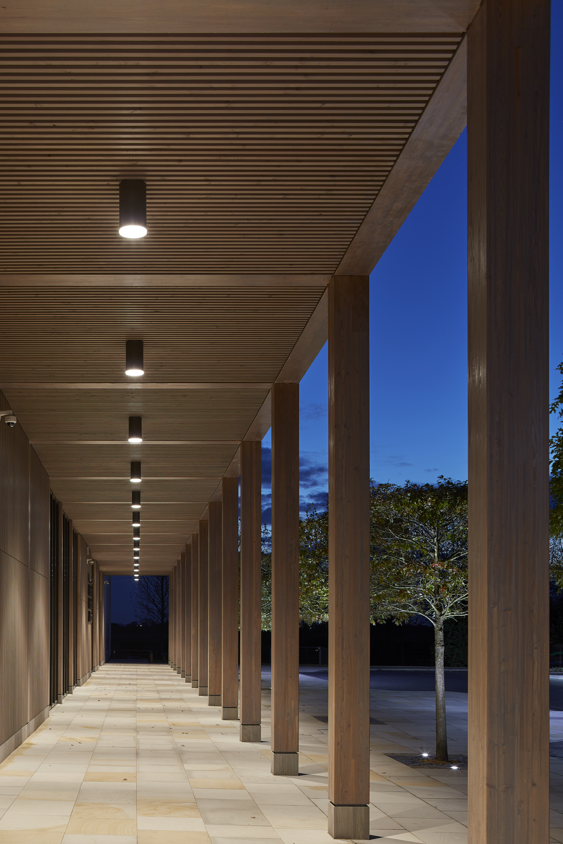 National Memorial Arboretum’s Remembrance Centre / Glenn Howells Architects-31