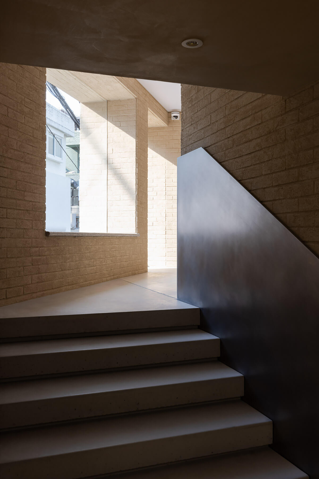 韩国  Creative Studio Unravel 10 个先锋设计 -203