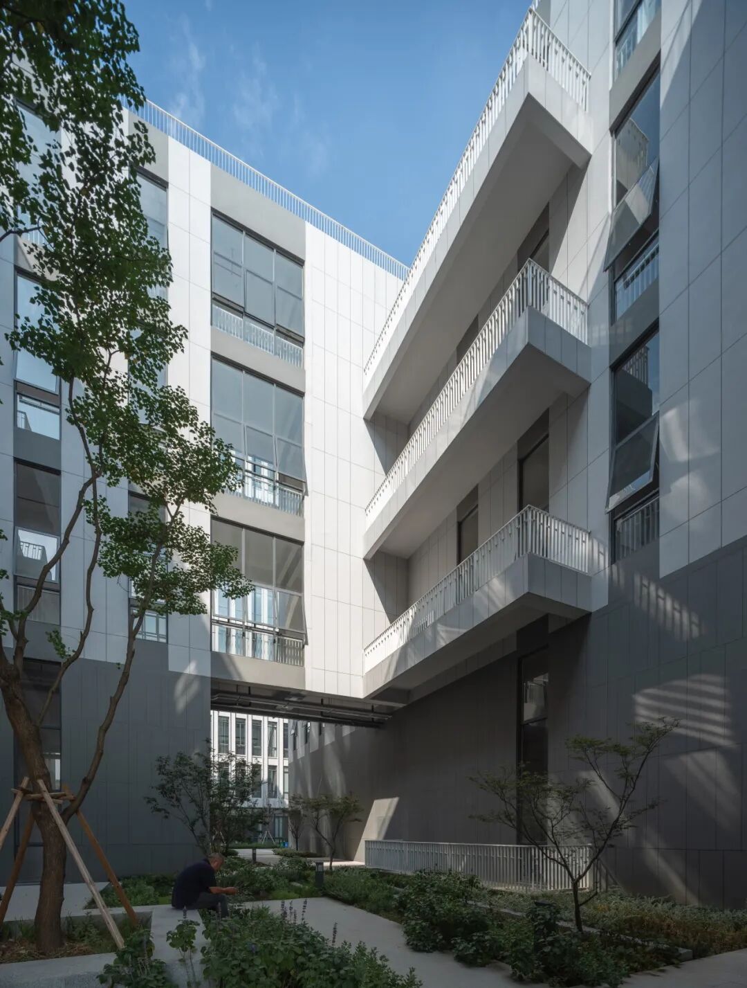 低成本策略下的新型产业园设计：上市科创园二期项目-53