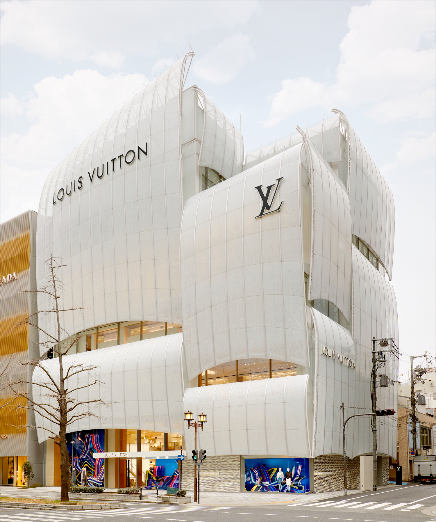 Louis Vuitton flagship store by Jun Aoki-16