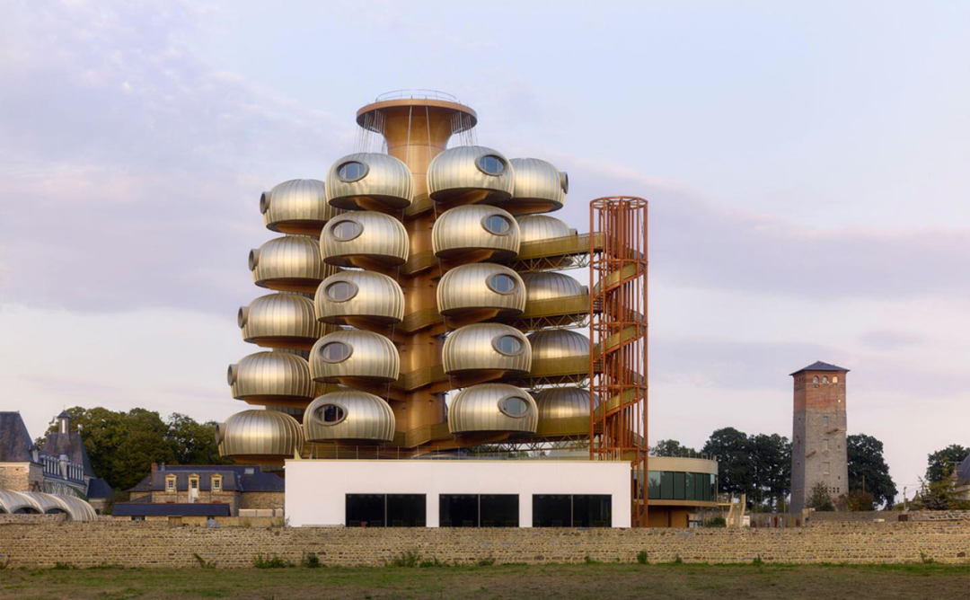 法国树状酒店「Château des Pères Hôtel Essenciel」——亲近自然的创新设计-11