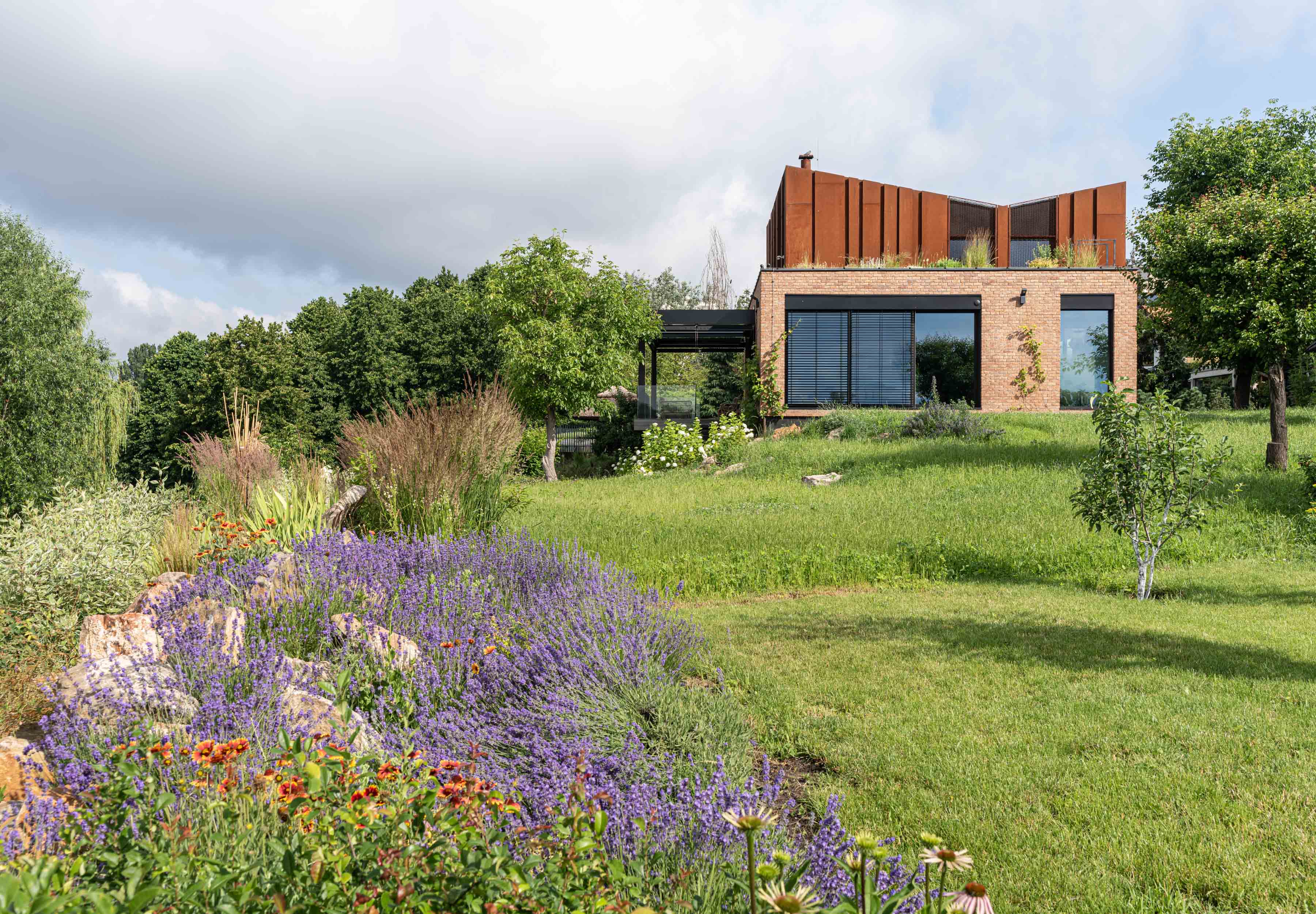 MRIIA 之家

注：由于MRIIA不是常见词汇，不清楚其确切含义，这里按照原文保留其形式进行翻译 丨乌克兰基辅丨MAKHNO Studio和Illia Tovstonog-30