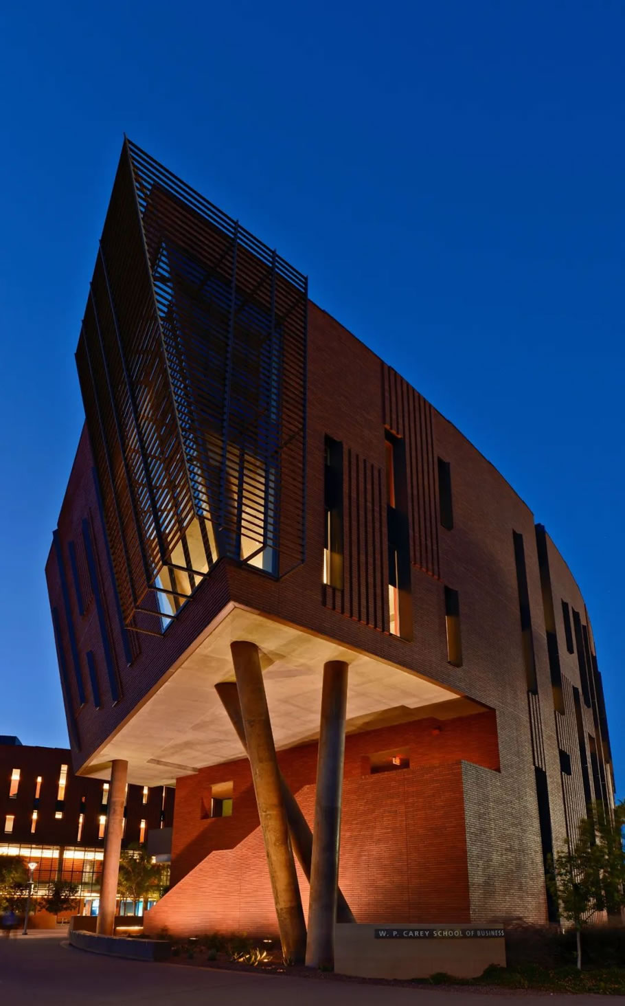 亚利桑那州立大学麦考德大厅丨美国亚利桑那丨KPF-13