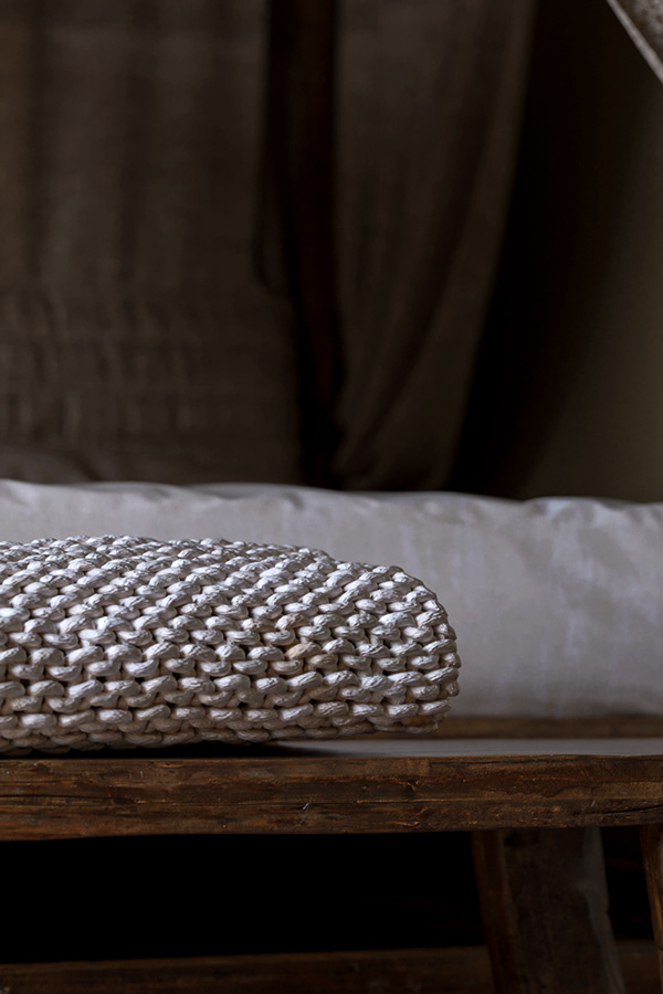 卧室侘寂风室内设计-11