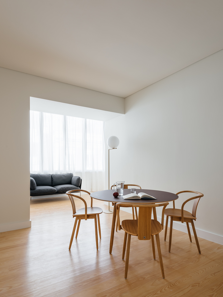 葡萄牙里斯本百年建筑翻新变身时尚住宅-44