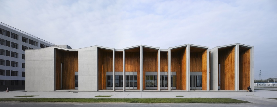 北京建筑大学新校区学生综合服务楼丨BIAD胡越工作室-13