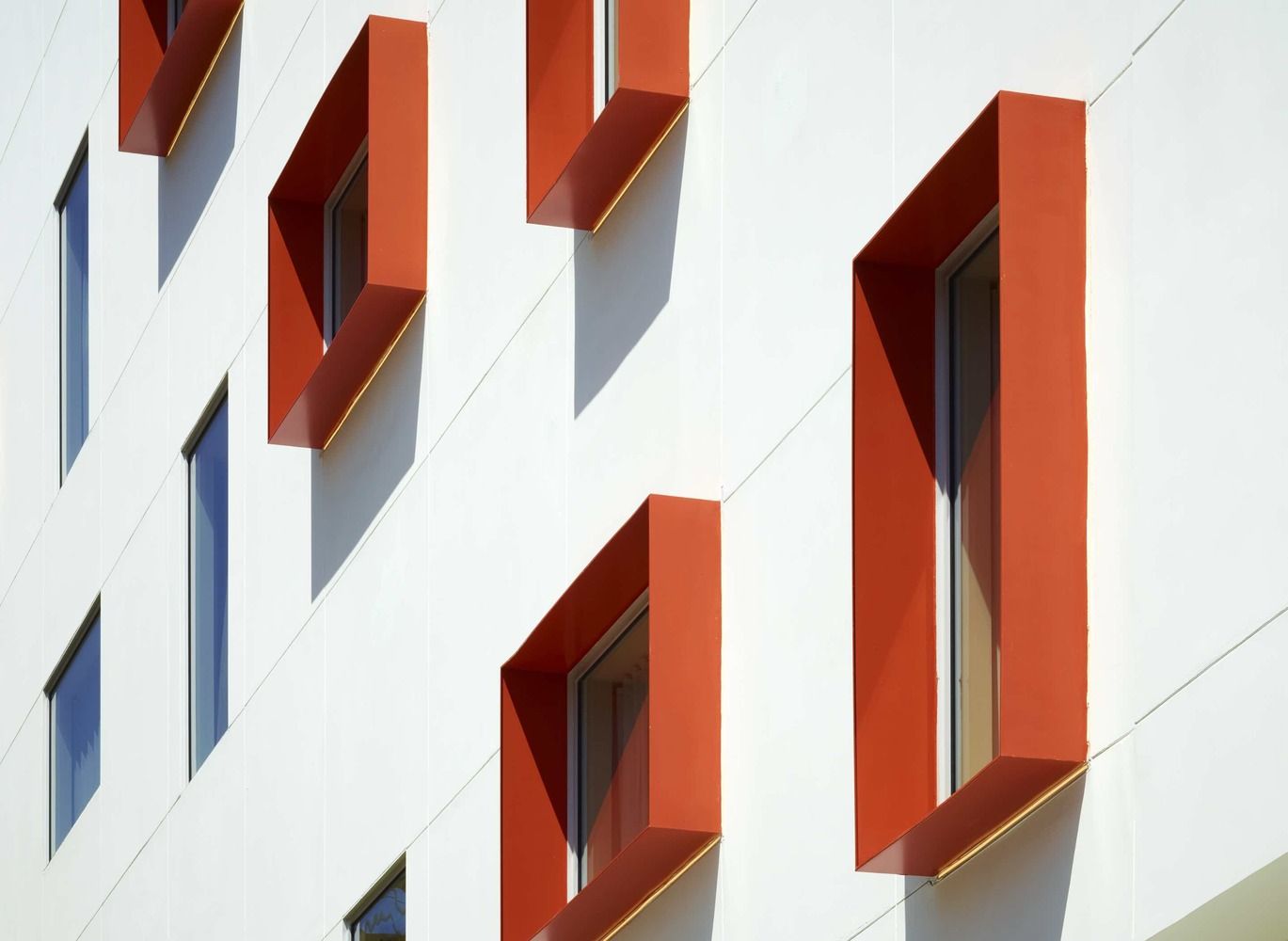 海滨城市酒店设计 | 圣塔莫尼卡市中心的两家酒店-7