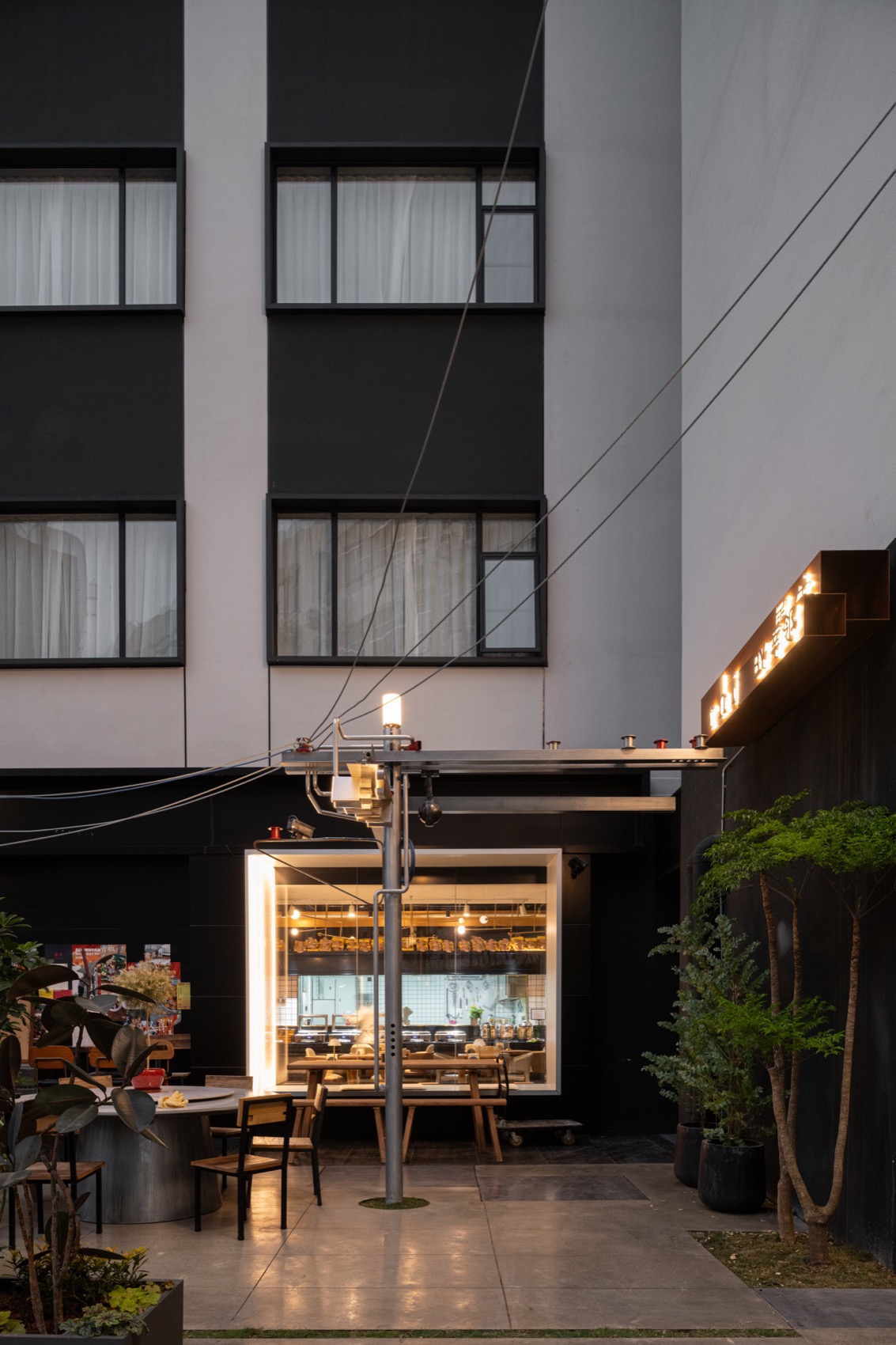 “犀牛”装置，深圳 / 物质组-59