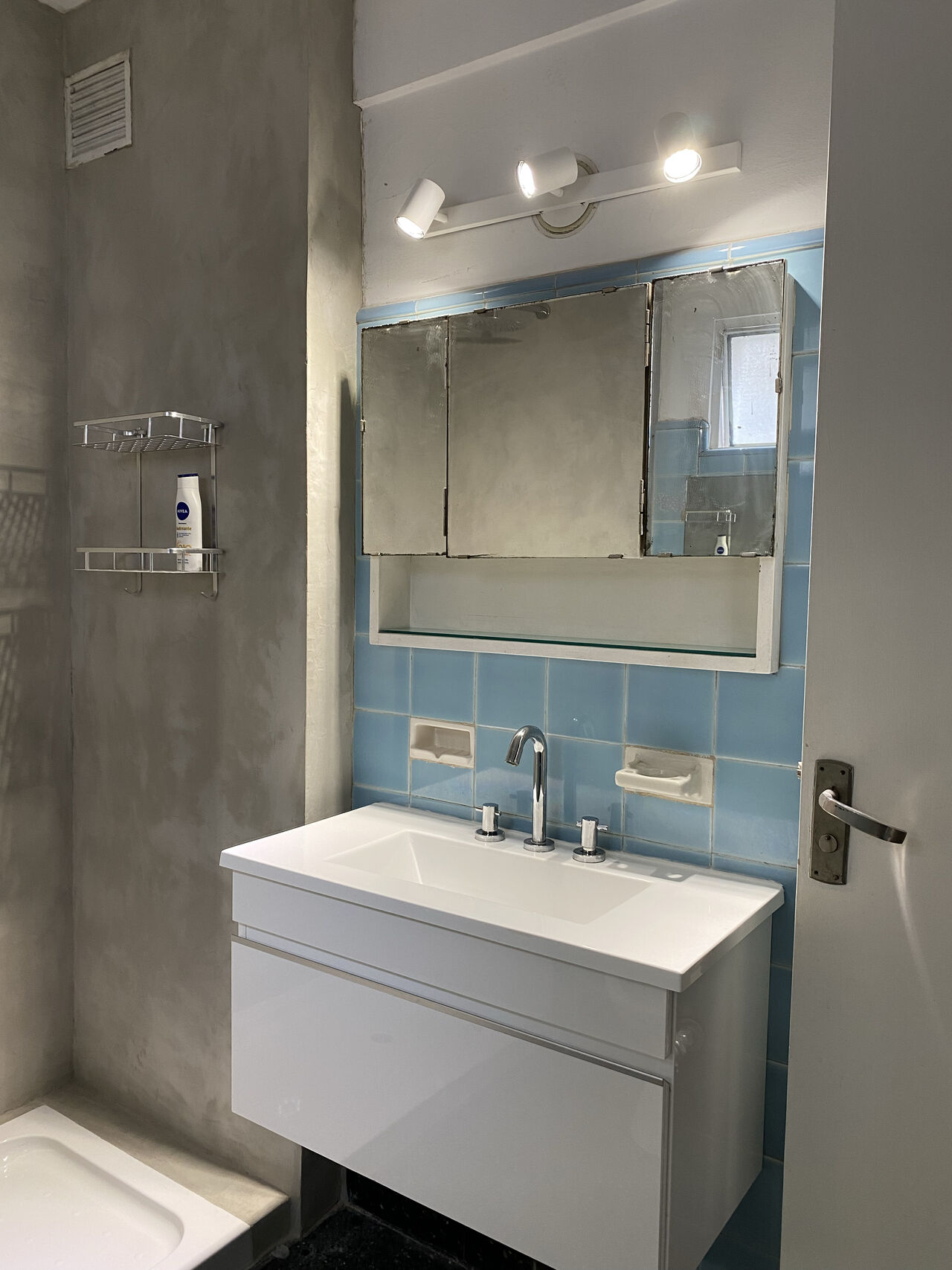 浴室局部改造 经典现代功能风格-11