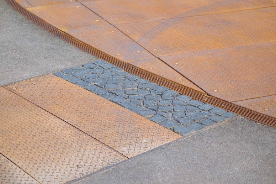 德国废弃机车房变身活力广场丨SINAI 团队-23