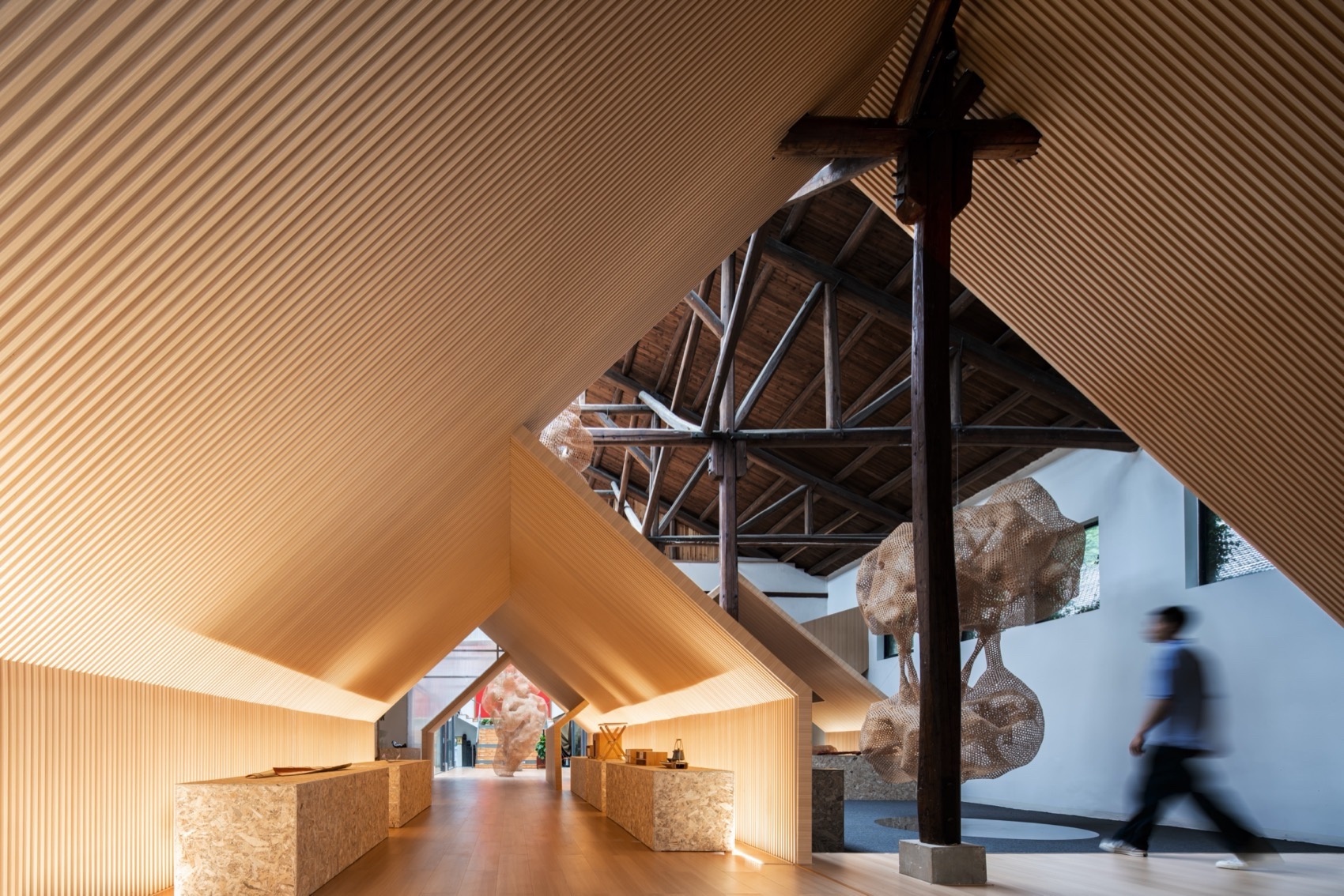 杭州 “仓中仓”媒体发布中心 – 18号军需仓库改造 |  植田·田之间建筑-6