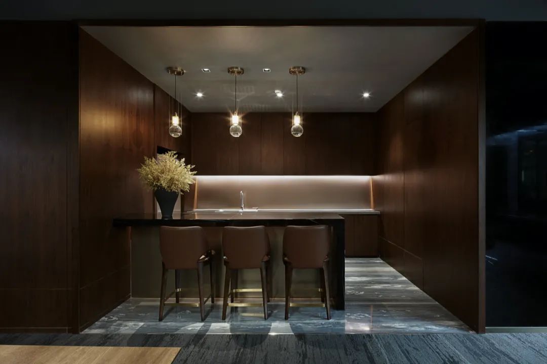 深圳湾奢华天际办公空间，内外兼修的雅奢设计-59