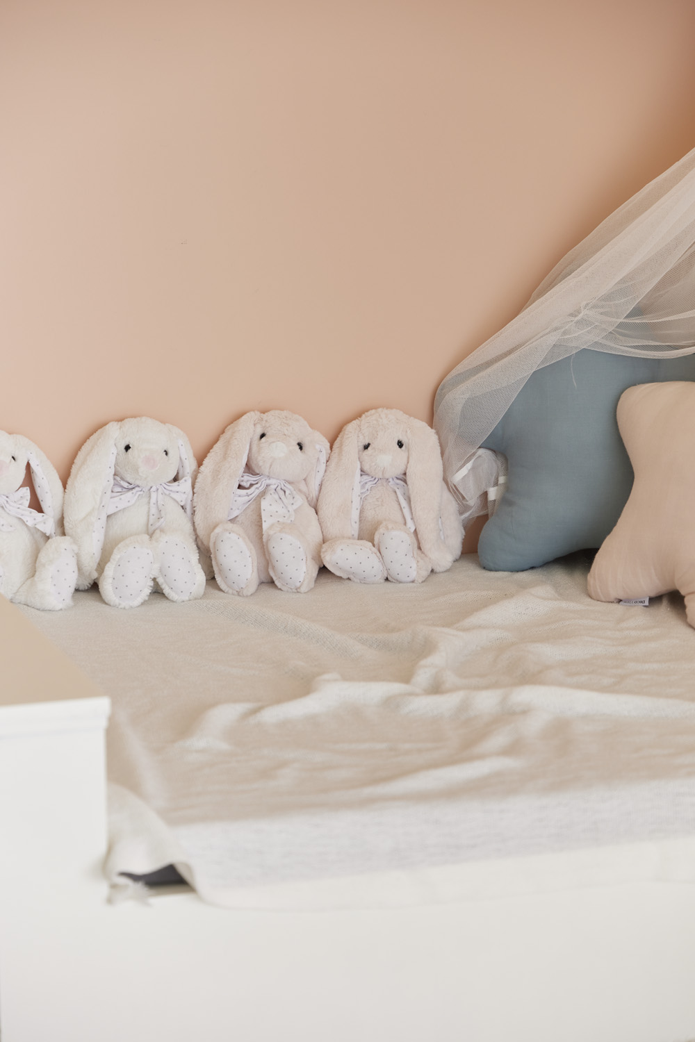 白色木纹打造宁静音乐工作室-21