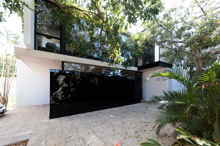 墨西哥城市北部的绿色办公室设计-16