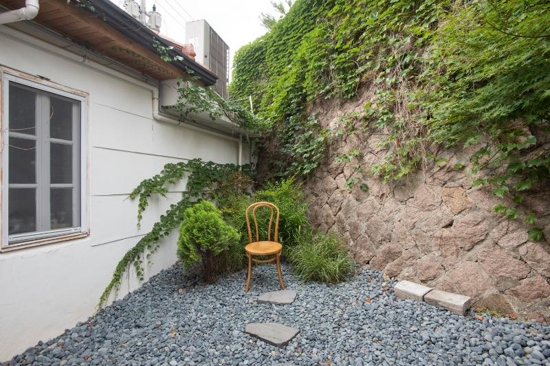 简约时尚的韩式住宅租赁工作室-15