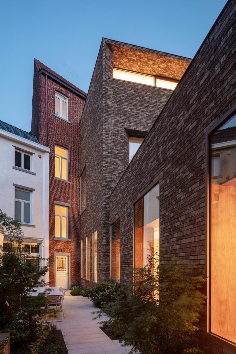 bruno vanbesien architects丨Notary & house DM丨比利时-2