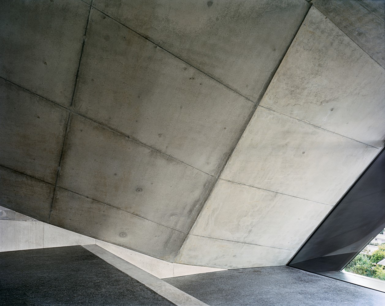 湖边‘黑’住宅-8