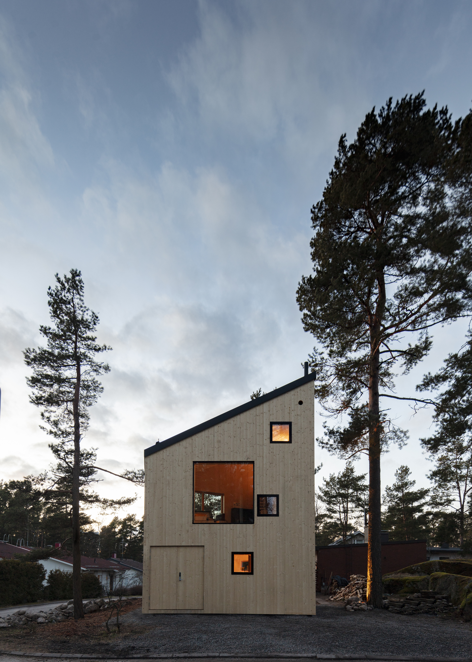 12 House / ORTRAUM-27