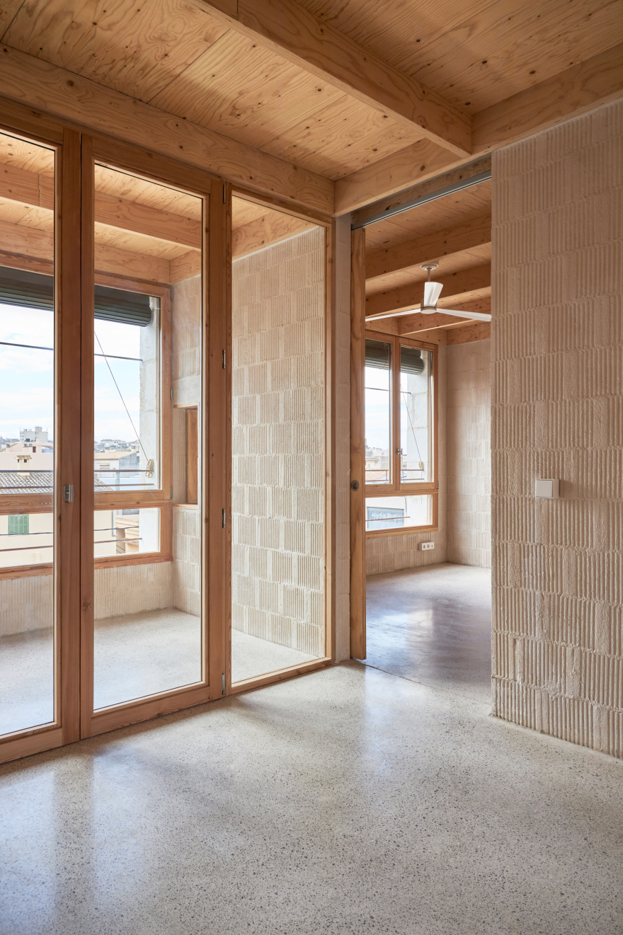 Ten Social Housing Units in Santa Margalida, Mallorca / Javier Gavín + Siddartha Rodrigo + Juan Moreno + DATAAE-34