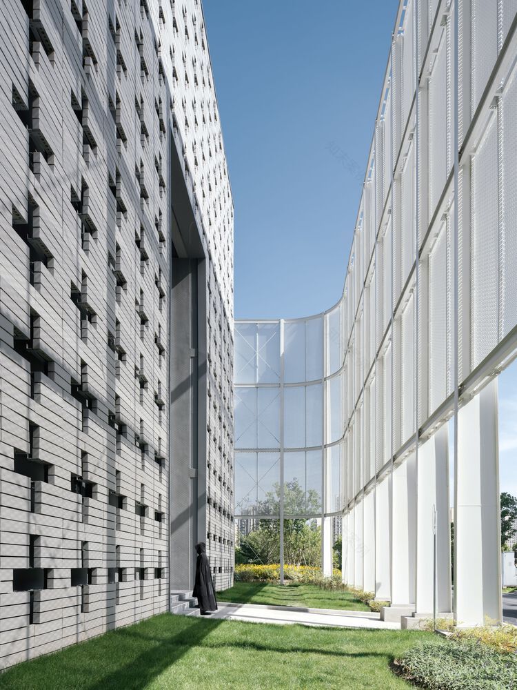 江南韵味 · 透明“面纱”下的教堂设计丨中国上海丨Wutopia Lab-11