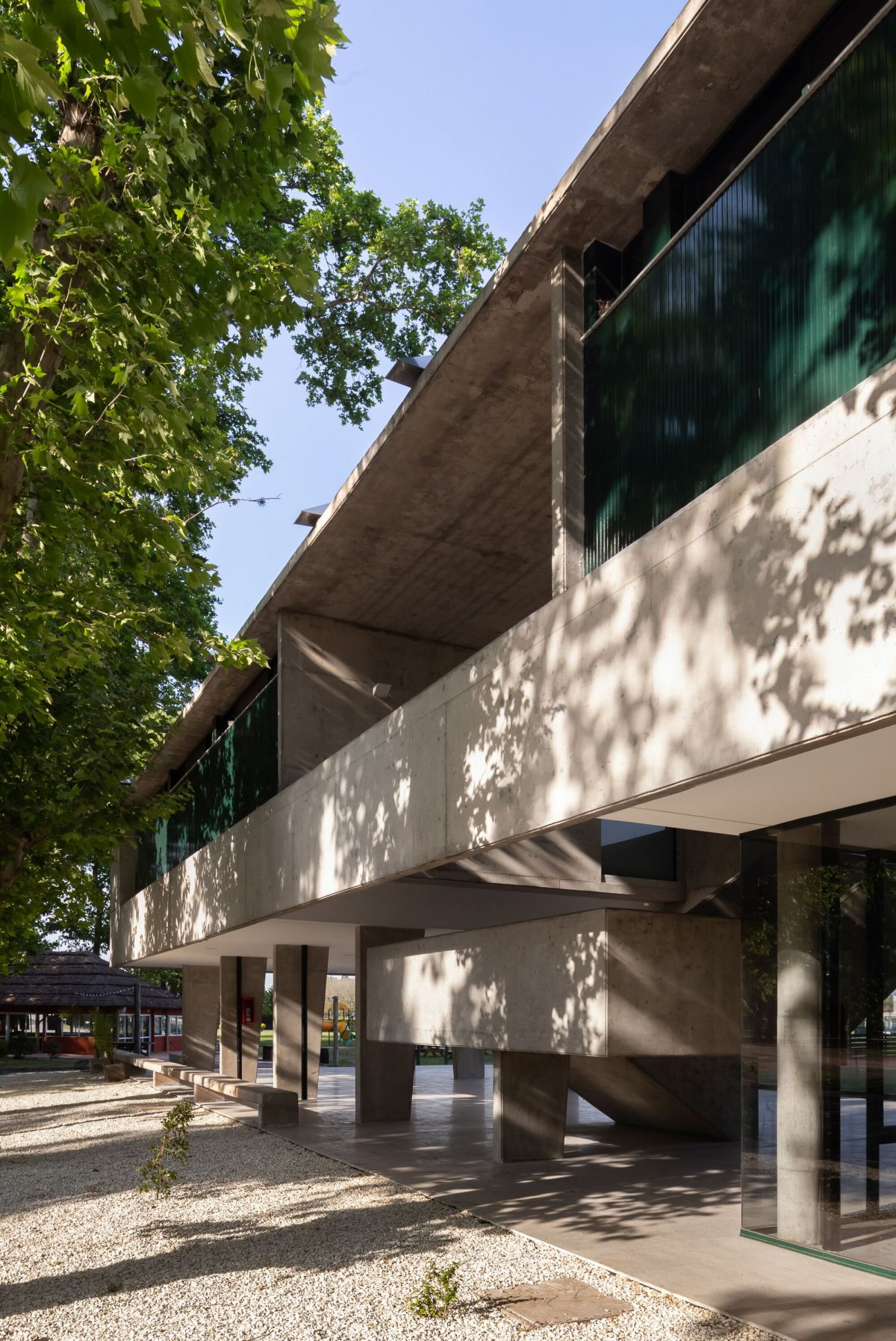 阿根廷罗萨里奥赛马俱乐部曲棍球更衣室设计丨Estudio Martin Elias Arquitecto-16