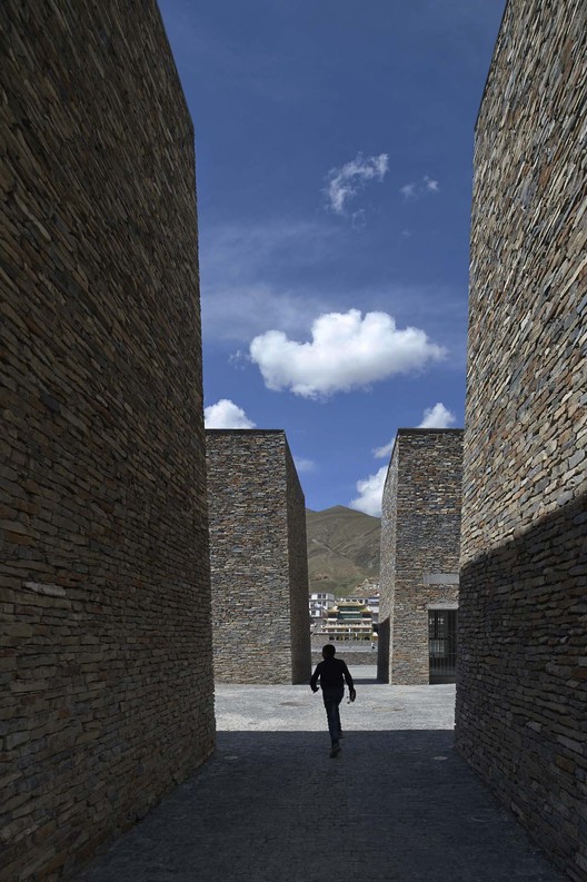 青海玉树 Gesar 广场-25