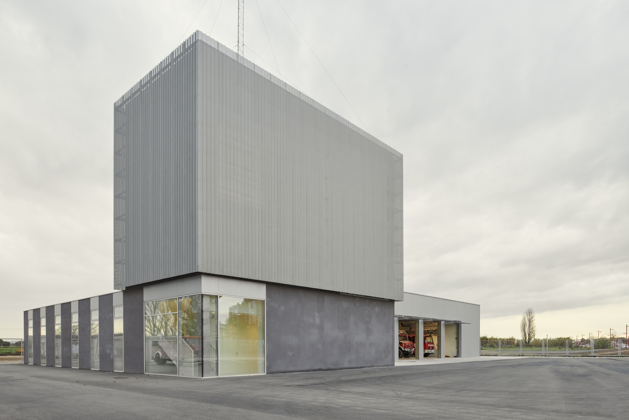 Fire Station No. 4 / IDOM-61