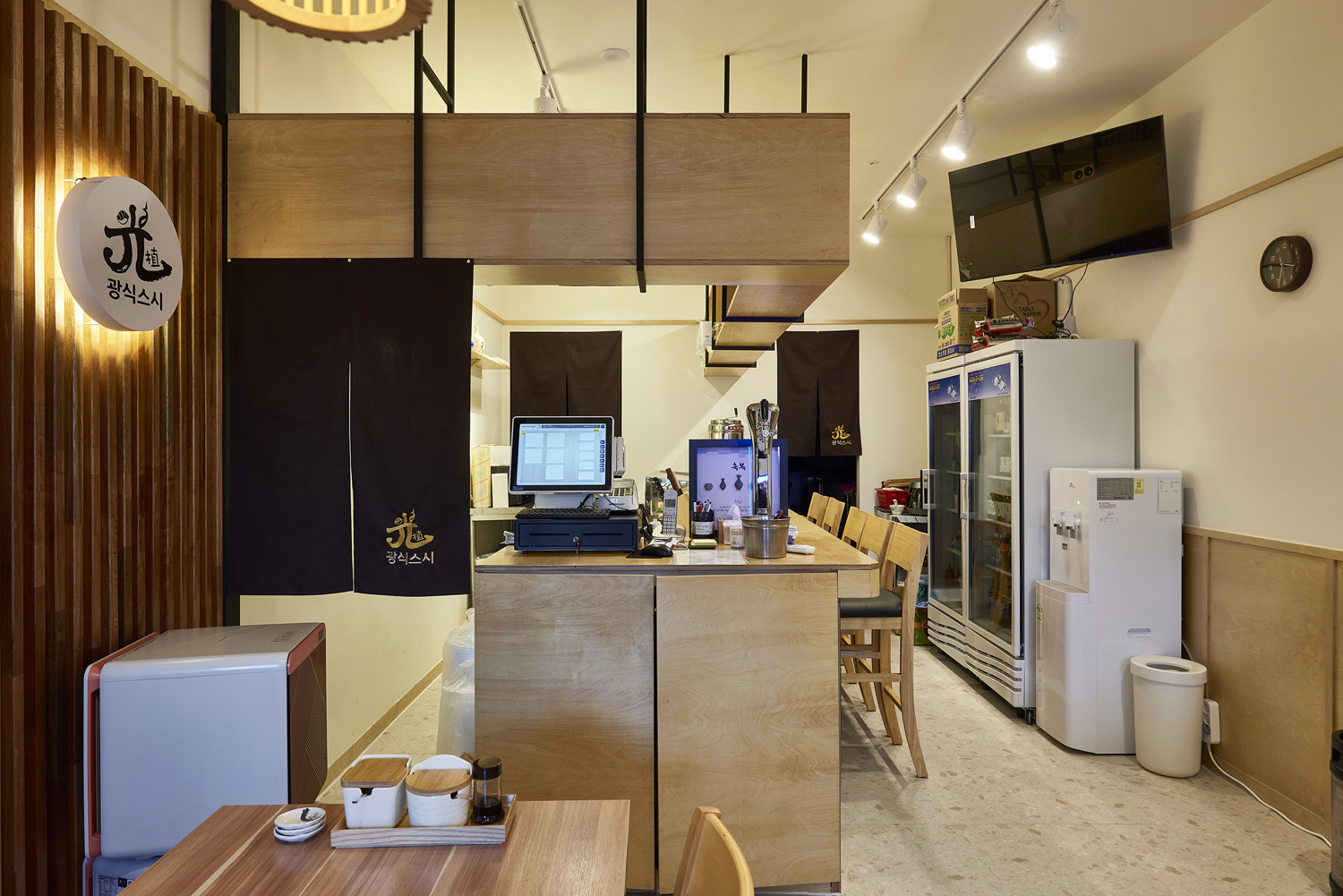 光晚餐餐厅 | 极简设计的魅力-6