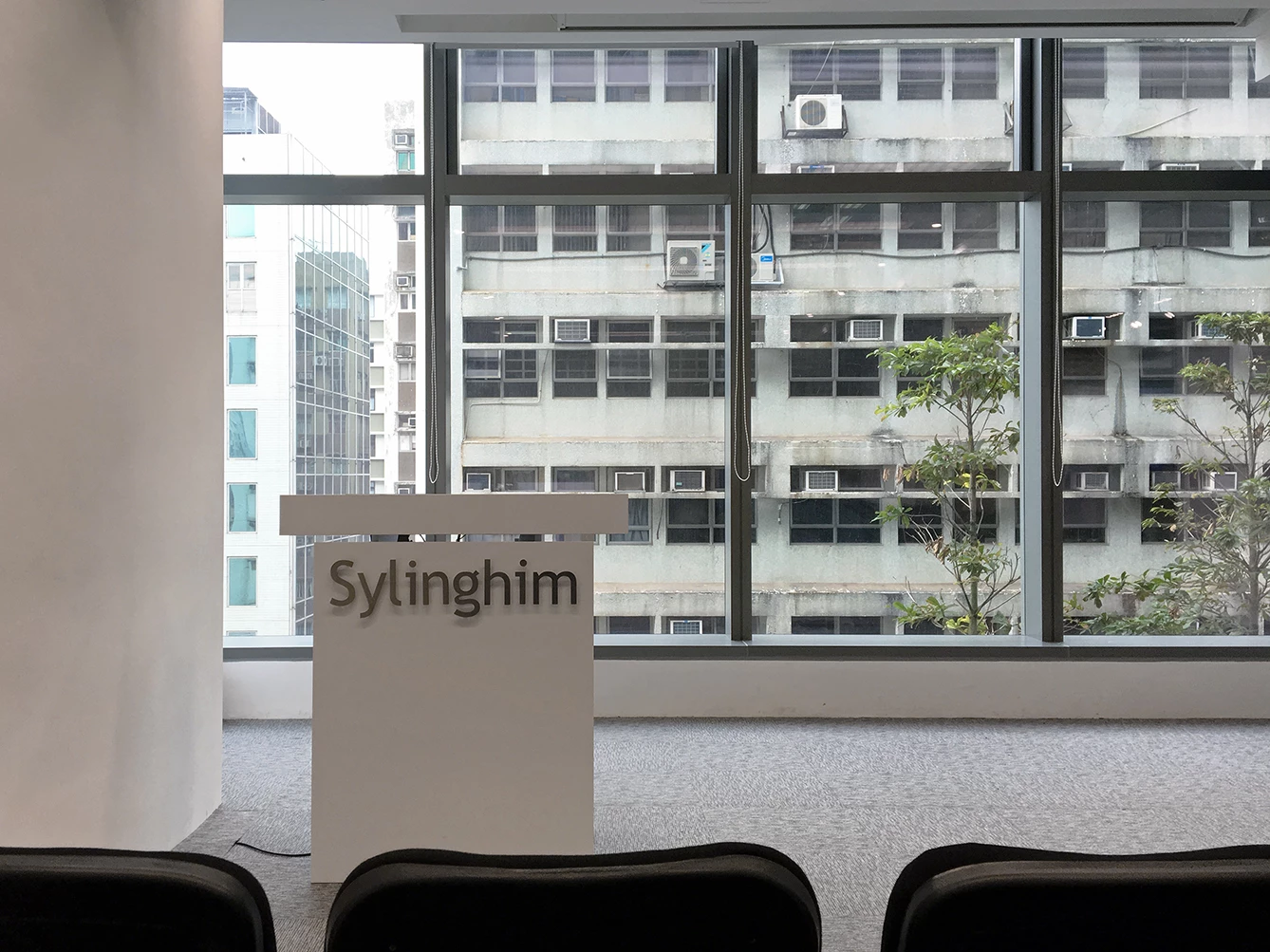 香港金融办公室设计 · Plot Architecture Office 的开放空间-15